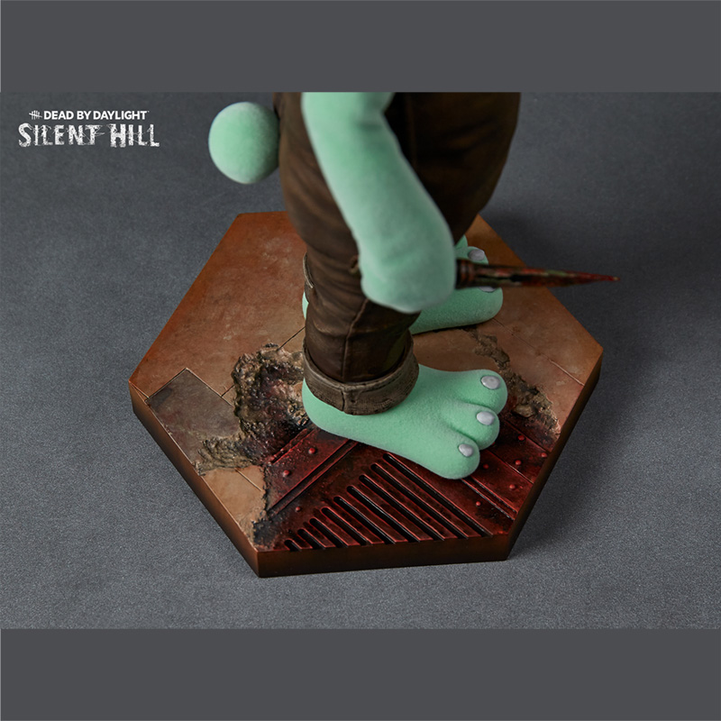 SILENT HILL x Dead by Daylight, Robbie the Rabbit Green 1/6 Scale Statue